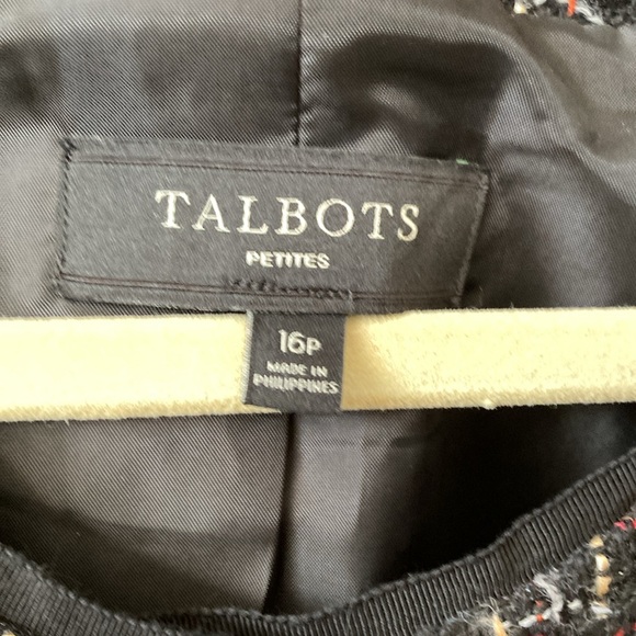 Tailored Talbots Petites “Chanel” style suit jacket. - Picture 6 of 8